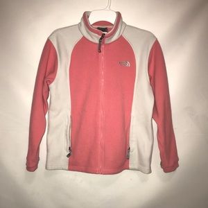 The North Face fleece. 🔥